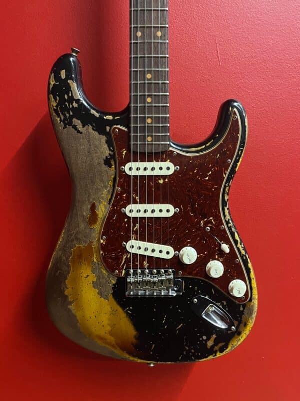Fender Custom Shop Limited Roasted 1961 Stratocaster Super Heavy Relic Aged Black Over 3 Color Sunburst 2022 - immagine 3