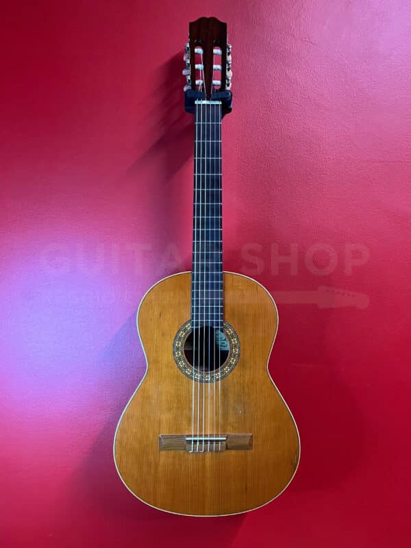 Alhambra 3C year 1980 with Hard Case